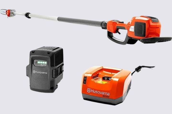 Location de tronçonneuse sur perche à batterie Près de Besançon